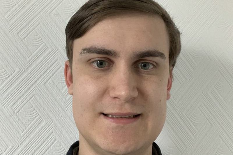 Tony O'Reilly, Bank Retail staff